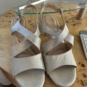 Sofft Women's Metallic Sandals